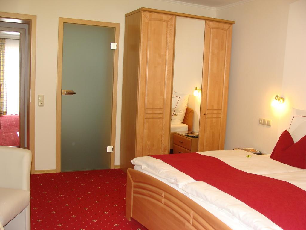 Hotel Drei Tannen Bodenmais Pokoj fotografie